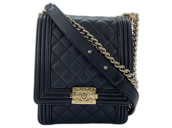 Borsa Chanel Boy in agnello nero