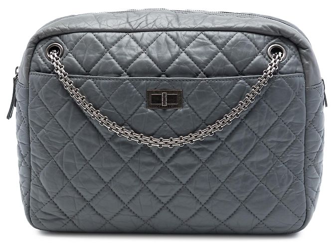 Bolso Camera Chanel Reissue 2.55 de piel de becerro acolchado gris Large Castaño
