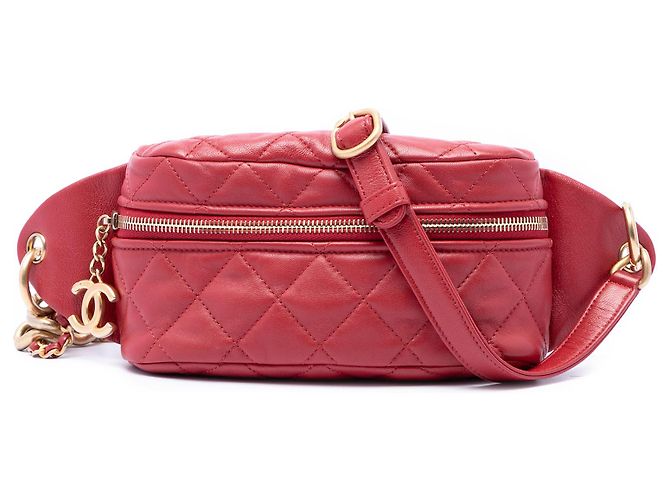 Chanel Red CC gesteppte Lammfell Gürteltasche Rot