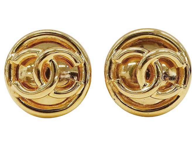 Boucles d'oreilles à clip dorées Chanel