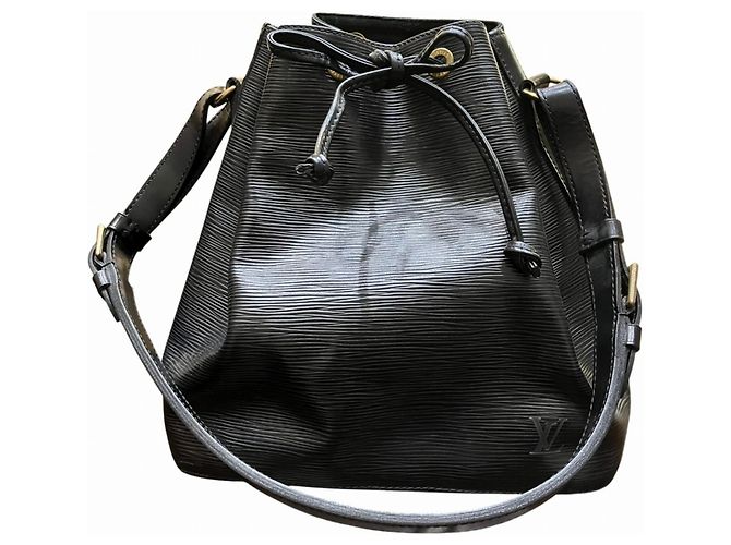 Noe Bolso de Hombro Louis Vuitton Petit Noé Negro