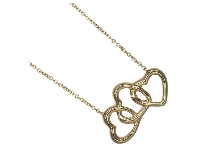 Collar Triple Heart de Tiffany & Co. en oro amarillo de 18K