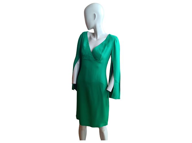 Autre Marque Clips Smaragdgrünes Kleid mit Cape-Ärmeln