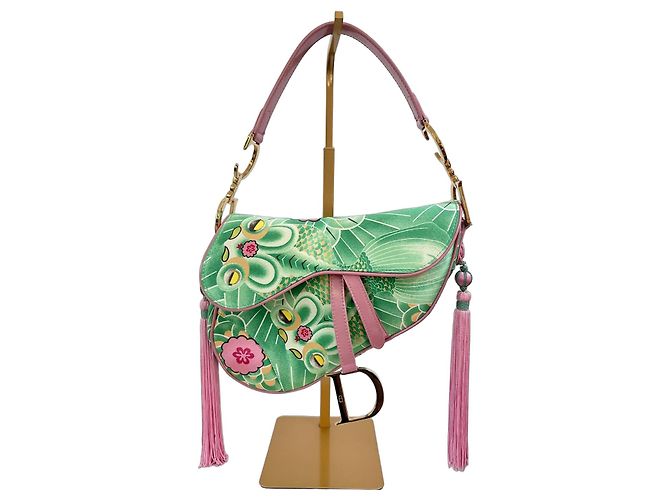 Christian Dior Bolsa Saddle 2003 Estampa Floral e Koi Rosa Dourado Verde