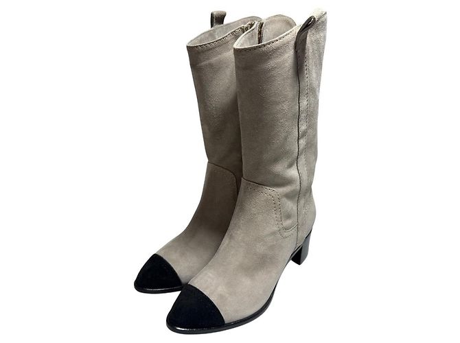 Bottines courtes en daim Chanel Beige