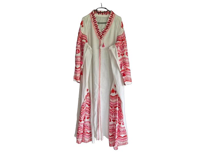 Autre Marque Vestido largo de lino blanco bordado Svitlaya Rosa Roja