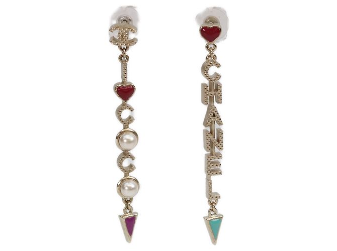 Orecchini A18V Logo x Pearl Stud di Chanel D'oro