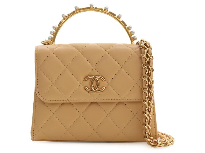 Chanel Beige CC Trapuntato in agnello con manico superiore e perle finte