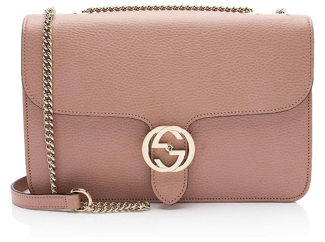 Borsa a tracolla Gucci in pelle di vitello granulata Interlocking G Medium Rosa