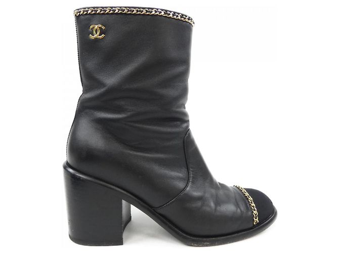 Stivaletti in agnello Chanel Nero