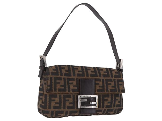 FENDI Zucca Canvas Mamma Baguette Shoulder Bag Marrone Argento Auth BA14206SAV