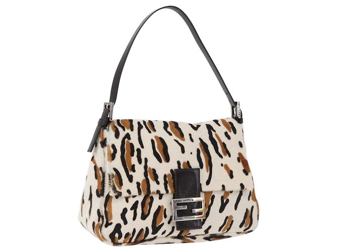 Borsa a tracolla FENDI Leopard Mamma Baguette Harako White Silver Auth yk20700SAM Argento Bianco