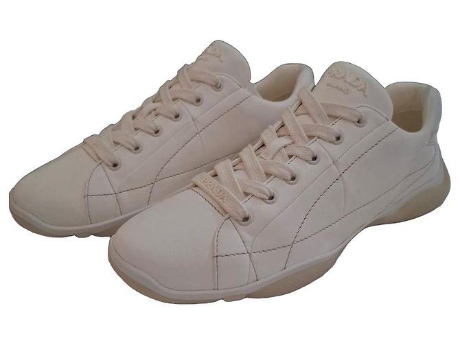 Prada Re-Edition Nappa Leder Sneaker Weiß