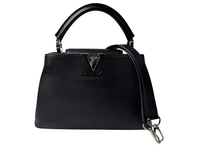 Borsa a tracolla Louis Vuitton Capucines BB Nero