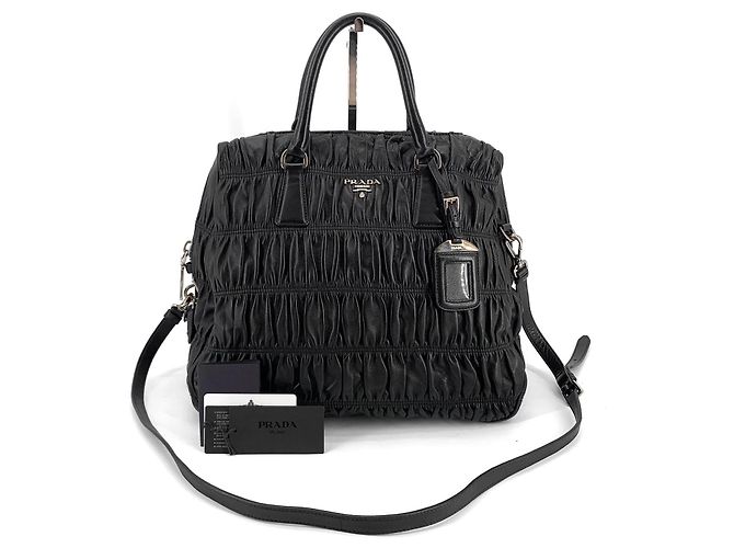 Prada Borsa a Spalla e Borsa Tote Napa Gaufre Nero