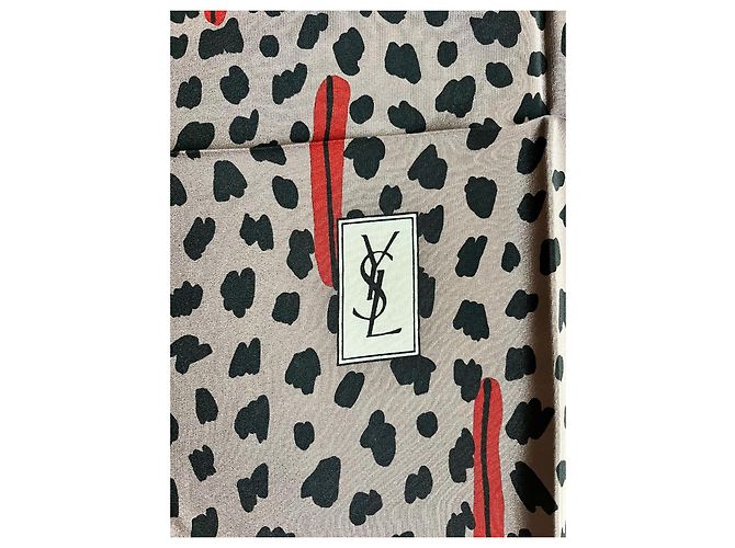 Sciarpa in seta Yves Saint Laurent Leopardata Nero Rosso Beige 