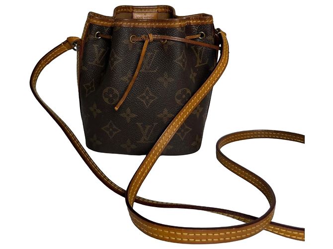 Louis Vuitton Noe Mini Monogram Canvas Beuteltasche Braun Monogramm