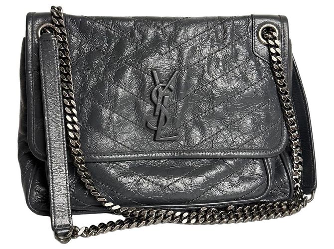 Saint Laurent Bolsa Niki Medium em Couro Cinza