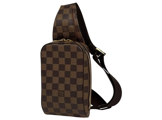 Pochete Louis Vuitton Geronimos Marrom