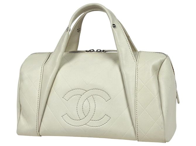Bolsa de couro marfim Chanel Cru
