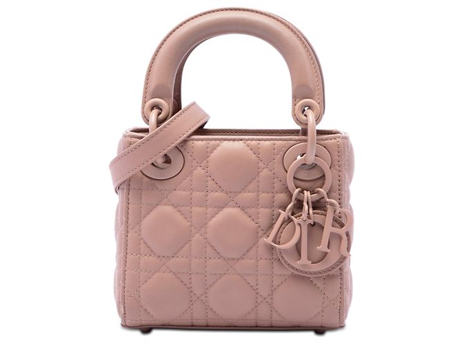 Lady Dior Cannage em micro couro de vitelo ultra matte rosa da Dior Dourado