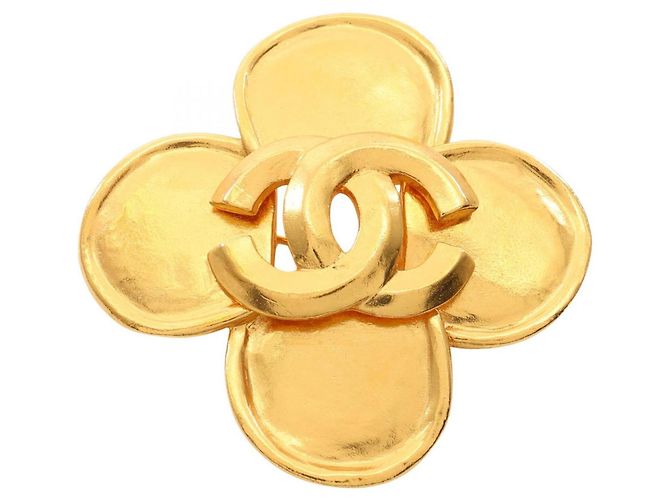 Broche Chanel Coco Mark Clover banhado a ouro Dourado