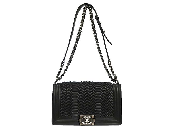 Chanel Boy Flap 3D Pleated Leather Old Medium Noir