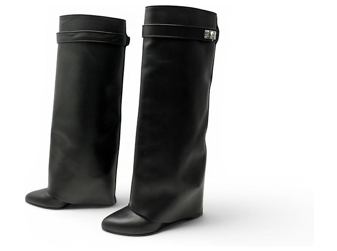 BOTAS GIVENCHY SHARK 39 EM COURO PRETO & PALLADIO BLACK