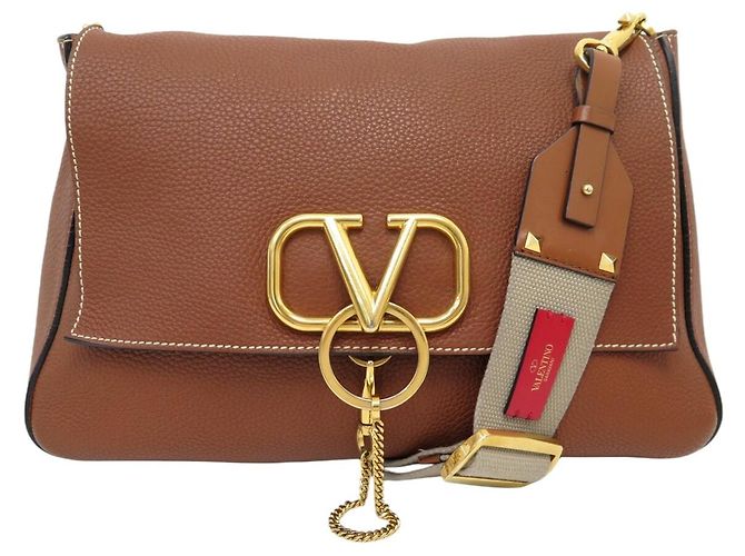BOLSA DE OMBRO VALENTINO VSRING EM COURO GRAIN Marrom