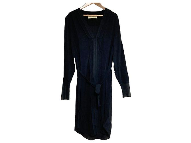 Autre Marque V-Ausschnitt Kleid BY MALENE BIRGER Schwarz