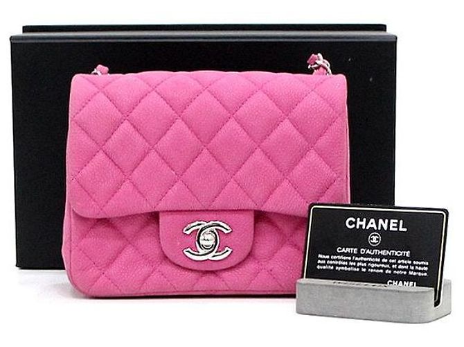Chanel Mini Bolsa Caviar Petite Sac Classic Flap com Corrente Prateada Rosa
