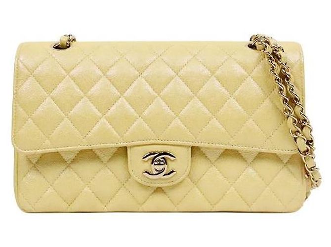 Chanel Borsa a tracolla Classic Medium in caviar iridescente giallo