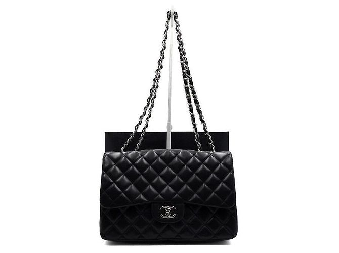 Chanel Bolsa de ombro One Flap com corrente prateada Preto