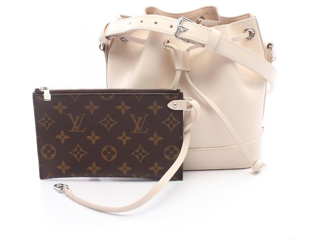 Bolsa de Ombro Louis Vuitton Noe BB Branco