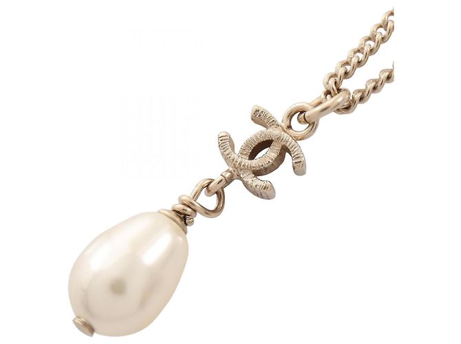 Collar Chanel Coco Mark Swing Blanco Dorado