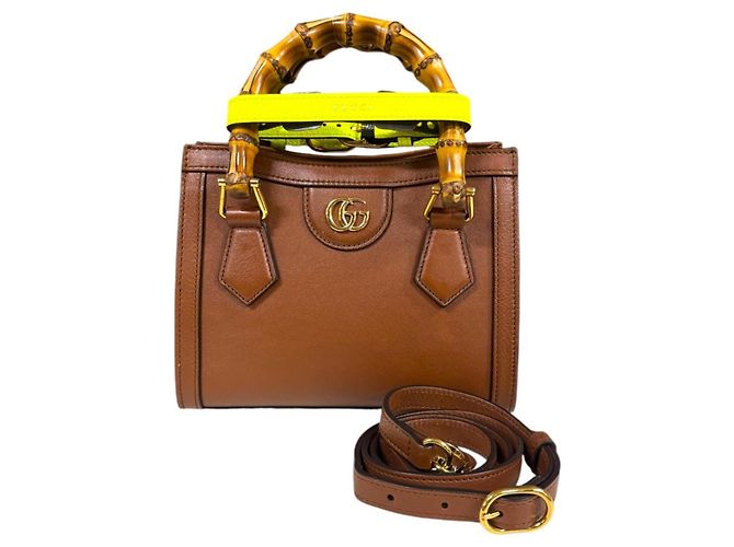 Bolsa de ombro mini tote Gucci Diana em bambu Marrom