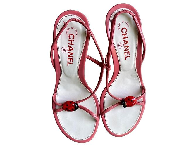 Chanel Ladybug Slingback Sandalen Rosa Pink