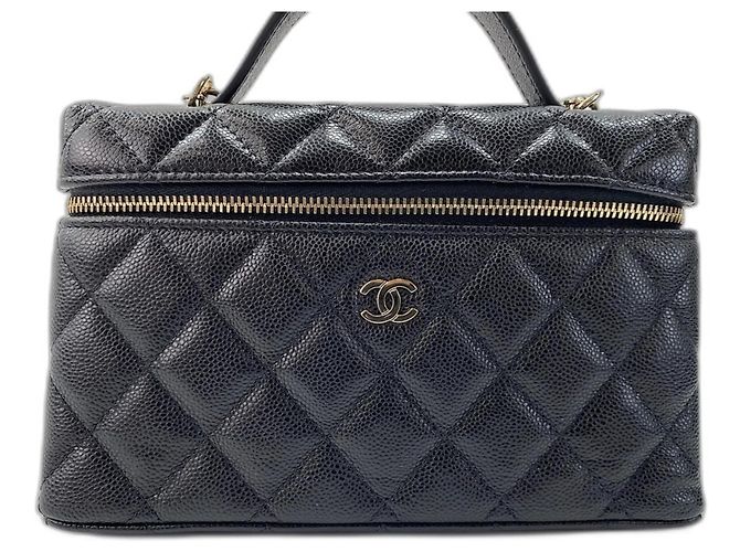 Timeless Borsa a Spalla Chanel Matelassé in Nero