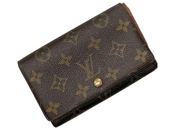 Louis Vuitton Bi-fold Wallet in Brown Monogram