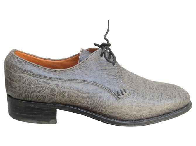 Scarpe Derby Loake in pelle grana Grigio