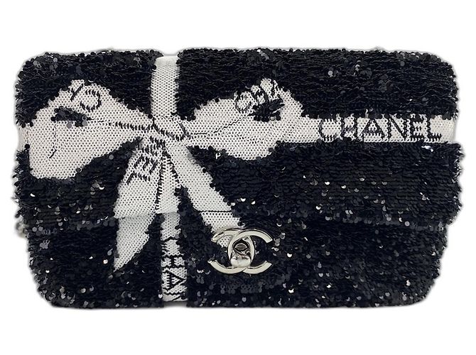 Borsa a tracolla Chanel nera Nero