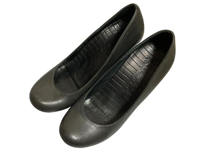 Autre Marque Lederpumps Chie Mihara Schwarz