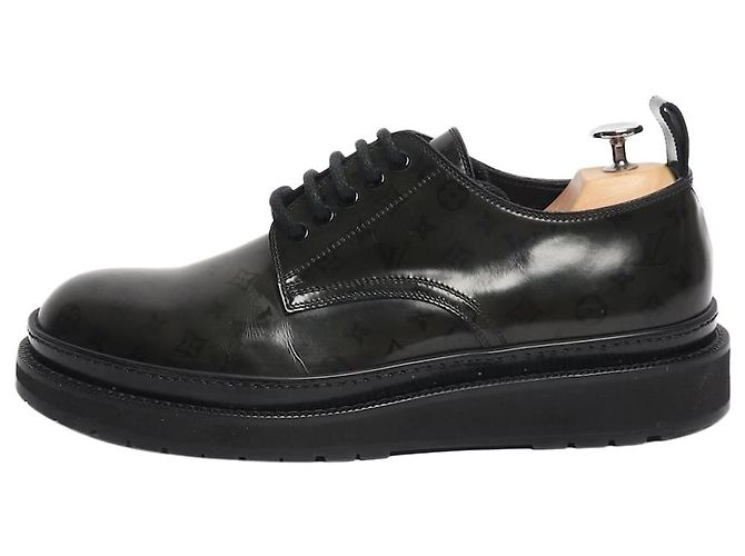 Louis Vuitton Chaussures à lacets monogramme vert - taille UK 7.5