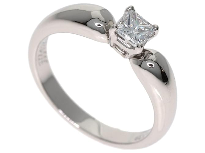 Anello a fascia in platino Van Cleef & Arpels con diamante taglio princess quadrato 