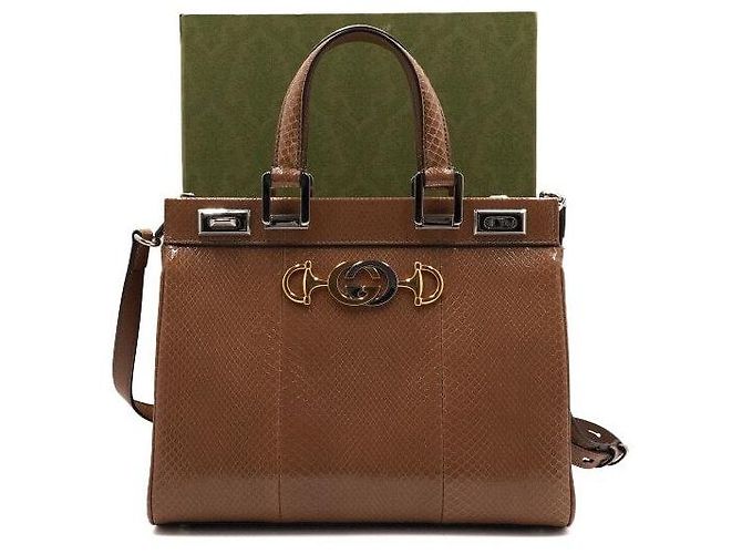 Gucci Bolsa Tote e Bolsa de Ombro Jumi Small Top Handle em Python Marrom