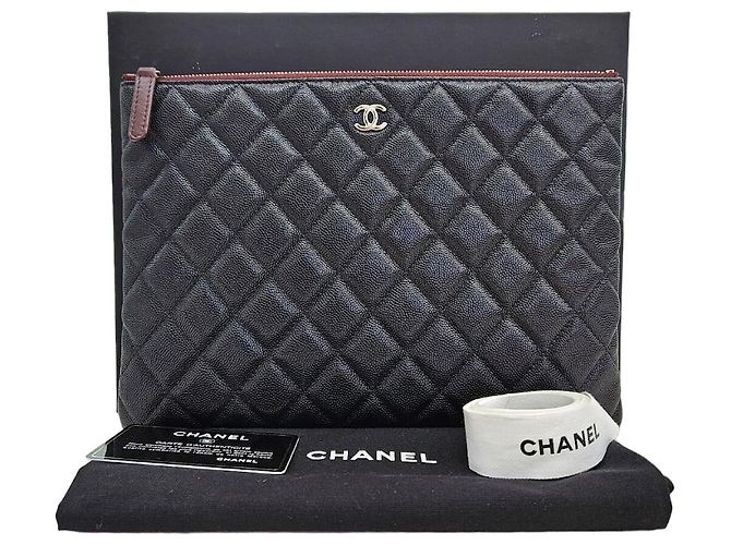 Chanel Caviar New Medium Silver-Tone Clutch Series Schwarz