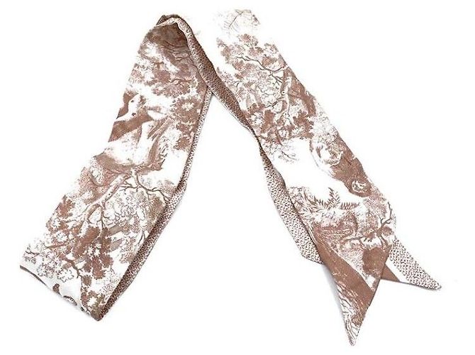 Dior Lenço de seda Rosa