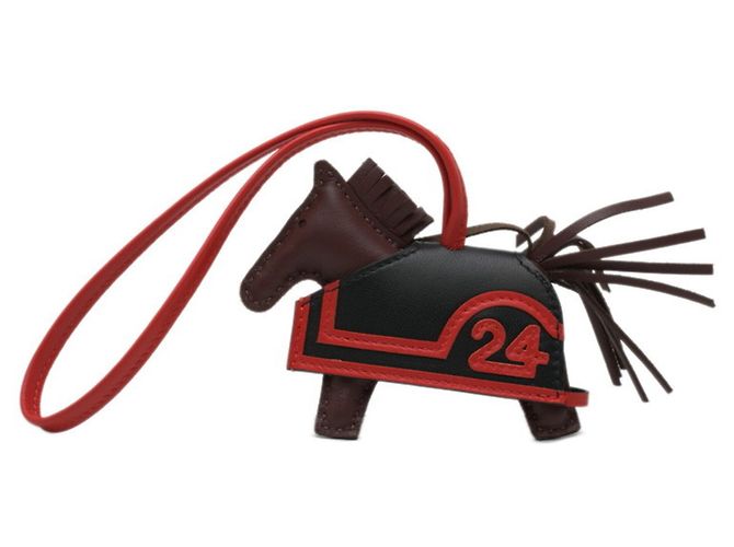 Hermès Hermes Rodeo Charm 24 PM Marrone Nero Rosso
