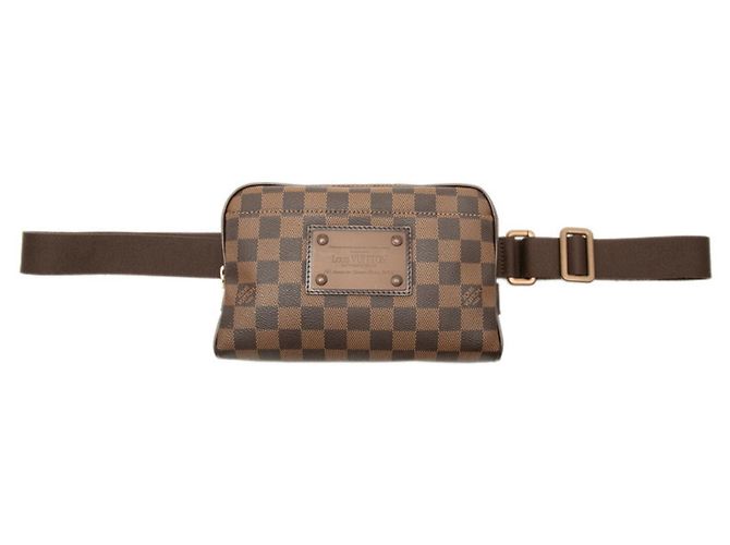 Pochete Louis Vuitton Damier Marrom