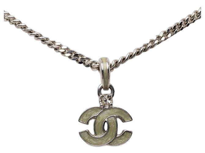 Colar com pingente Chanel Coco Mark Prata Verde